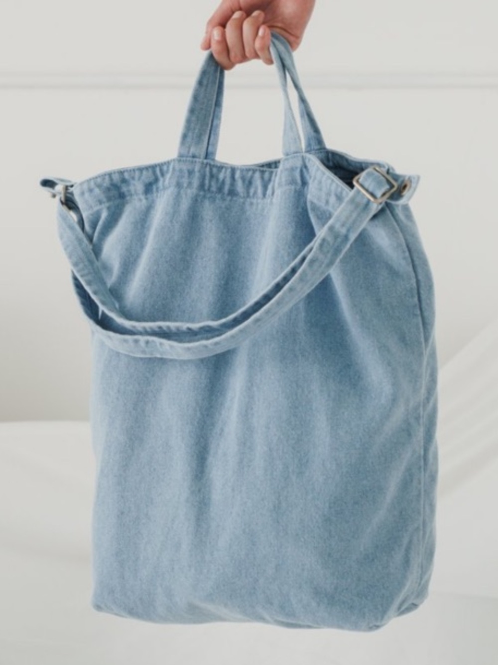 Rare discontinued Baggu Light Denim Duck Bag
